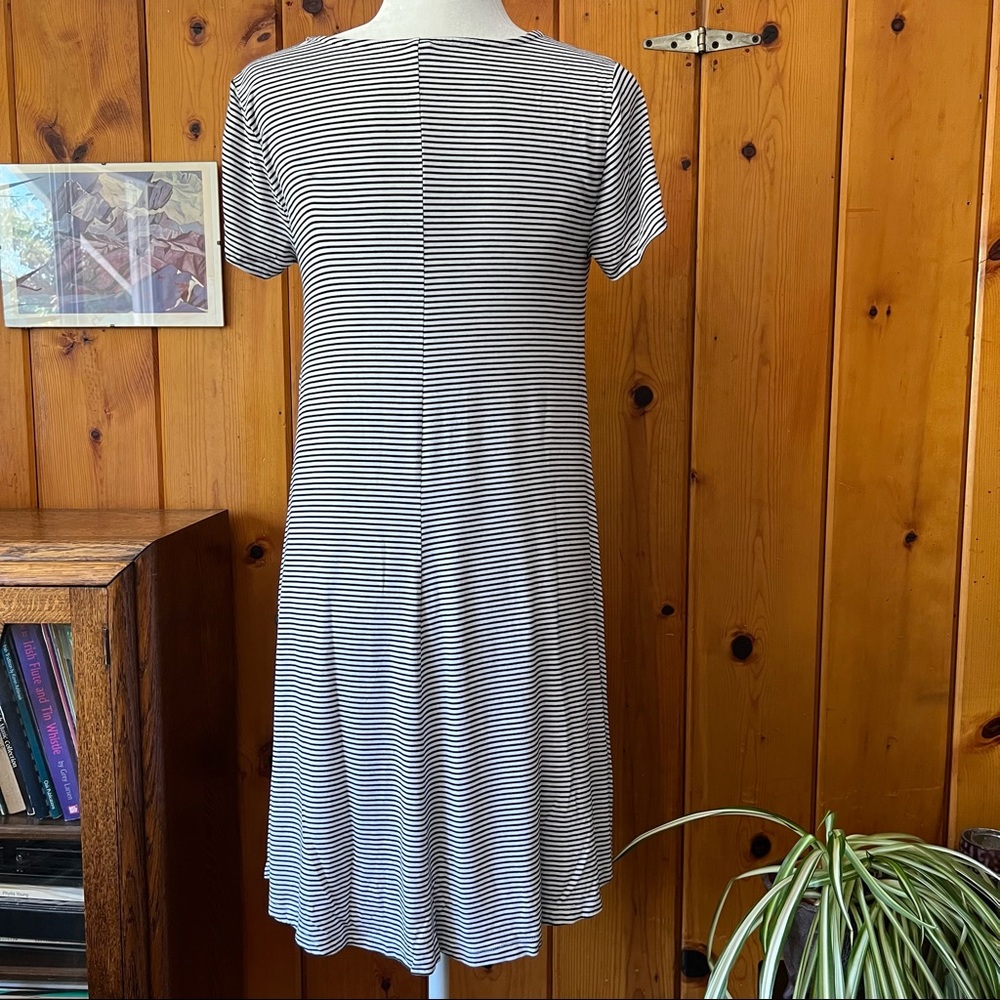 like new striped dress - Picture 3 of 3
